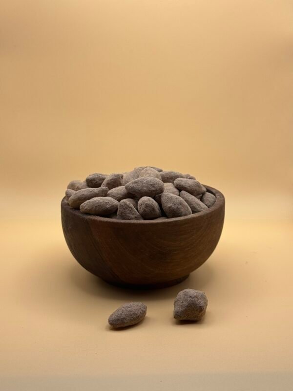 Amandes en poudre de cacao – لوز بودرة الكاكاو